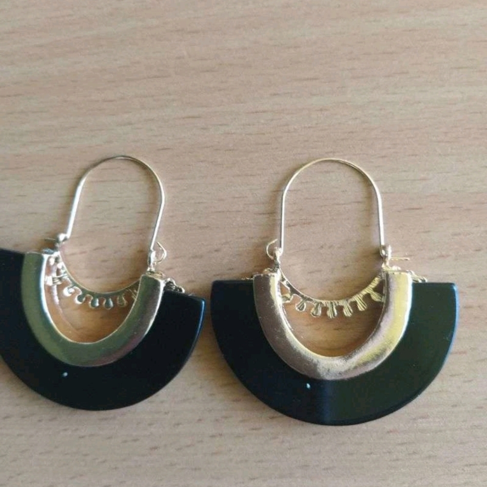 Boho Gold & Abalone abstract shell Fan hoop drop beach earrings 2/$30 - Picture 10 of 11